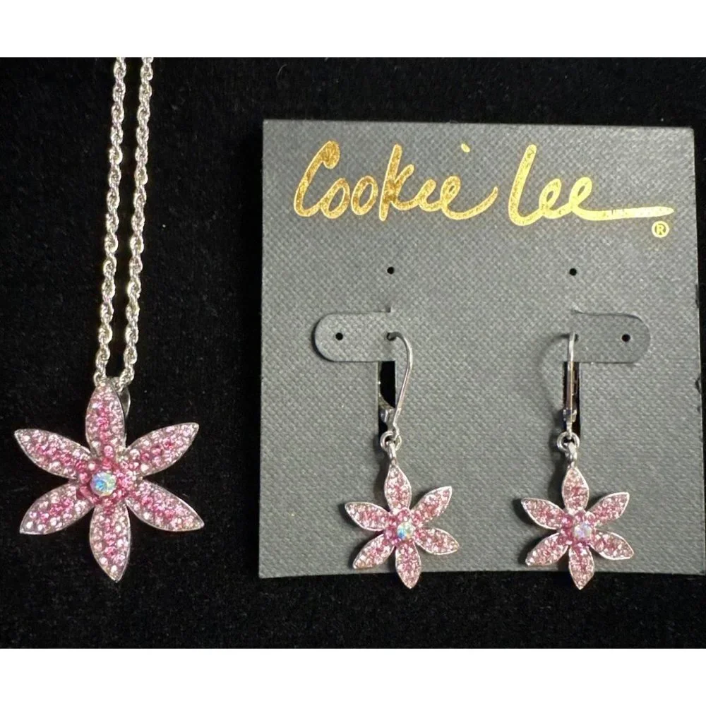 Cookie Lee 20" Pink Flower Necklace and Earring Set - Picture 2 of 3